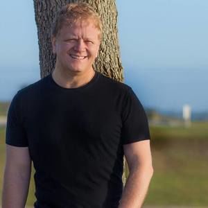 Meet your Posher, Tom